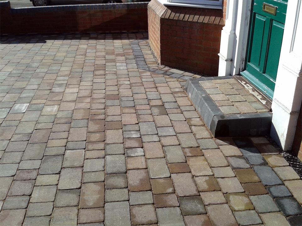 Cobble Paving With Step
