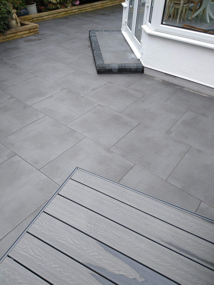 Patio In Porcelain Paving